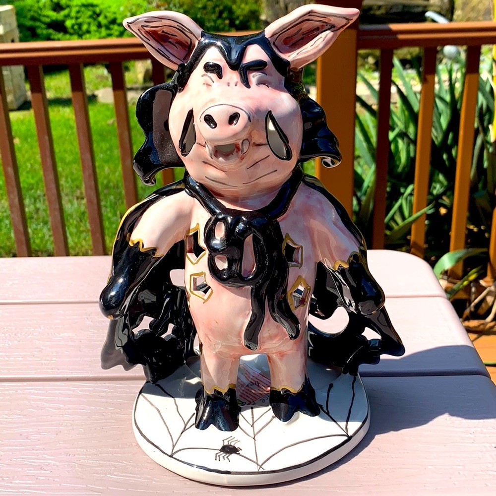New NWOT Blue Sky Halloween Dracula Pig